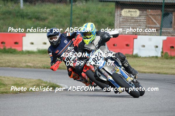 http://v2.adecom-photo.com/images//8.MOTO/2020/SUPER_MOTARD_LOHEAC_2020/SUPER_RACER/PRESCHOUX_Anthony/05A_2033.JPG