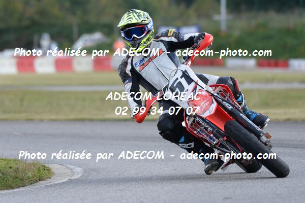 http://v2.adecom-photo.com/images//8.MOTO/2020/SUPER_MOTARD_LOHEAC_2020/SUPER_RACER/RAULT_Samuel/05A_2775.JPG