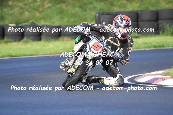 http://v2.adecom-photo.com/images//8.MOTO/2022/20_SUPERMOTARD_REGIONAL_2022/25_OPEN_125/PAYSAN_Florian/02A_8059.JPG