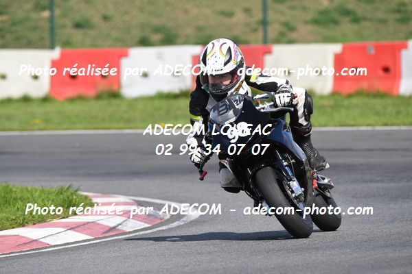 http://v2.adecom-photo.com/images//8.MOTO/2022/20_SUPERMOTARD_REGIONAL_2022/MINI_GP/GUILBERT_Eloane/02A_8917.JPG