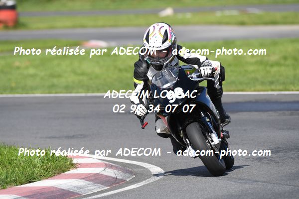 http://v2.adecom-photo.com/images//8.MOTO/2022/20_SUPERMOTARD_REGIONAL_2022/MINI_GP/GUILBERT_Eloane/02A_8961.JPG