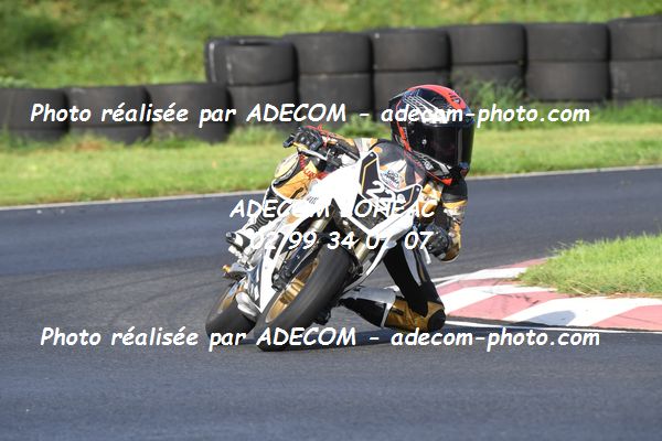 http://v2.adecom-photo.com/images//8.MOTO/2022/20_SUPERMOTARD_REGIONAL_2022/MINI_GP/MARGRIN_Marceau/02A_8135.JPG
