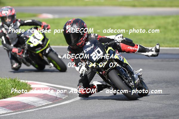 http://v2.adecom-photo.com/images//8.MOTO/2022/20_SUPERMOTARD_REGIONAL_2022/MINI_GP/ROBIC_Maho/02A_8943.JPG