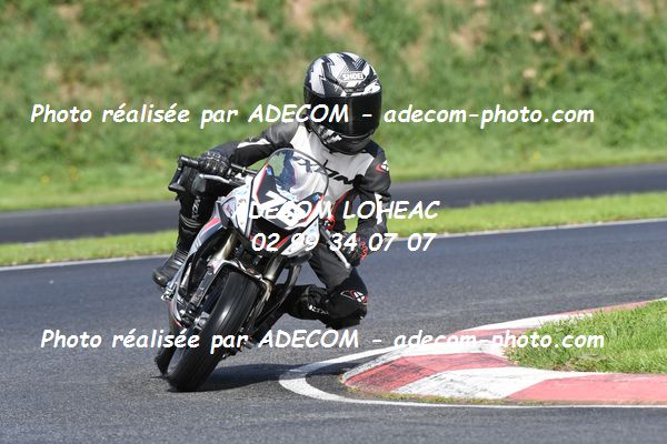 http://v2.adecom-photo.com/images//8.MOTO/2022/20_SUPERMOTARD_REGIONAL_2022/MINI_GP/VAQUERO_Lorys/02A_6026.JPG
