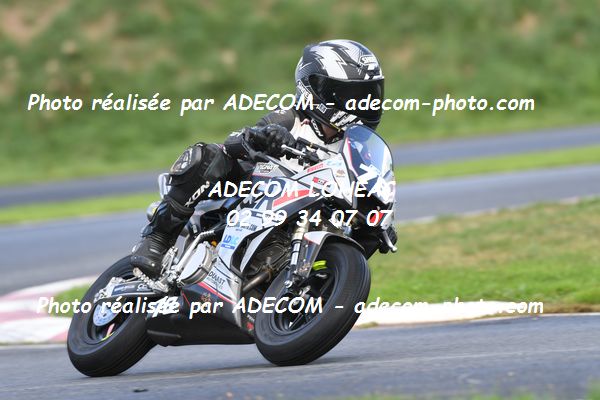 http://v2.adecom-photo.com/images//8.MOTO/2022/20_SUPERMOTARD_REGIONAL_2022/MINI_GP/VAQUERO_Lorys/02A_6131.JPG