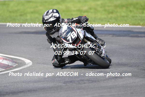 http://v2.adecom-photo.com/images//8.MOTO/2022/20_SUPERMOTARD_REGIONAL_2022/MINI_GP/VAQUERO_Lorys/02A_8977.JPG