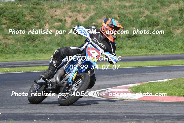 http://v2.adecom-photo.com/images//8.MOTO/2022/20_SUPERMOTARD_REGIONAL_2022/SUPERRACER/GIRARD_Valentin/02A_6436.JPG