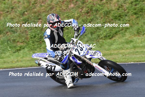 http://v2.adecom-photo.com/images//8.MOTO/2022/20_SUPERMOTARD_REGIONAL_2022/SUPERRACER/HOUEIX_Thierry/02A_5690.JPG
