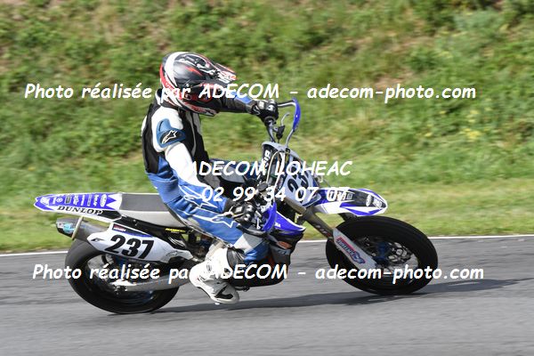 http://v2.adecom-photo.com/images//8.MOTO/2022/20_SUPERMOTARD_REGIONAL_2022/SUPERRACER/HOUEIX_Thierry/02A_6859.JPG