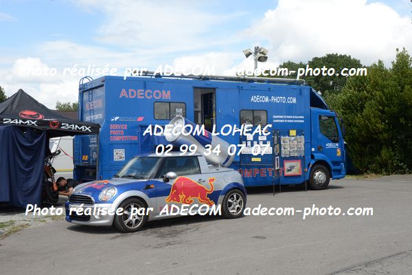http://v2.adecom-photo.com/images//8.MOTO/2022/9_SUPERMOTARD_LOHEAC_2022/AMBIANCE_DIVERS/83E_8499.JPG