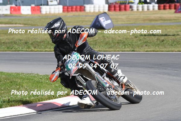 http://v2.adecom-photo.com/images//8.MOTO/2022/9_SUPERMOTARD_LOHEAC_2022/CATEGORIE_CHALLENGER/ABRAHAM_Neo/83A_0663.JPG