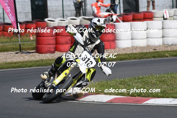 http://v2.adecom-photo.com/images//8.MOTO/2022/9_SUPERMOTARD_LOHEAC_2022/CATEGORIE_CHALLENGER/BOURDILLON_Edouard/83A_0749.JPG