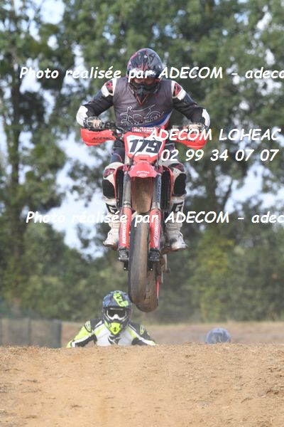 http://v2.adecom-photo.com/images//8.MOTO/2022/9_SUPERMOTARD_LOHEAC_2022/CATEGORIE_CHALLENGER/CALONNEC_Yann/83A_1502.JPG