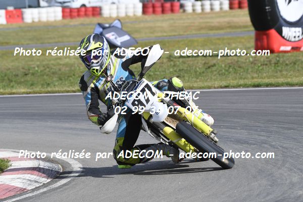 http://v2.adecom-photo.com/images//8.MOTO/2022/9_SUPERMOTARD_LOHEAC_2022/CATEGORIE_CHALLENGER/CHAPEAU_Romain/83A_0817.JPG