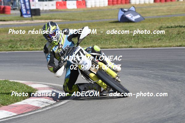 http://v2.adecom-photo.com/images//8.MOTO/2022/9_SUPERMOTARD_LOHEAC_2022/CATEGORIE_CHALLENGER/CHAPEAU_Romain/83A_0893.JPG