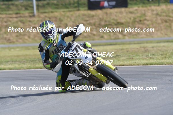 http://v2.adecom-photo.com/images//8.MOTO/2022/9_SUPERMOTARD_LOHEAC_2022/CATEGORIE_CHALLENGER/CHAPEAU_Romain/83A_0950.JPG