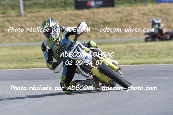 http://v2.adecom-photo.com/images//8.MOTO/2022/9_SUPERMOTARD_LOHEAC_2022/CATEGORIE_CHALLENGER/CHAPEAU_Romain/83A_0951.JPG