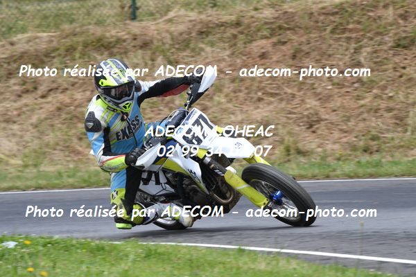 http://v2.adecom-photo.com/images//8.MOTO/2022/9_SUPERMOTARD_LOHEAC_2022/CATEGORIE_CHALLENGER/CHAPEAU_Romain/83A_8825.JPG