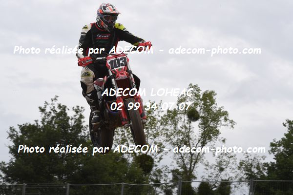 http://v2.adecom-photo.com/images//8.MOTO/2022/9_SUPERMOTARD_LOHEAC_2022/CATEGORIE_CHALLENGER/DEROUIN_Nicolas/83A_8015.JPG