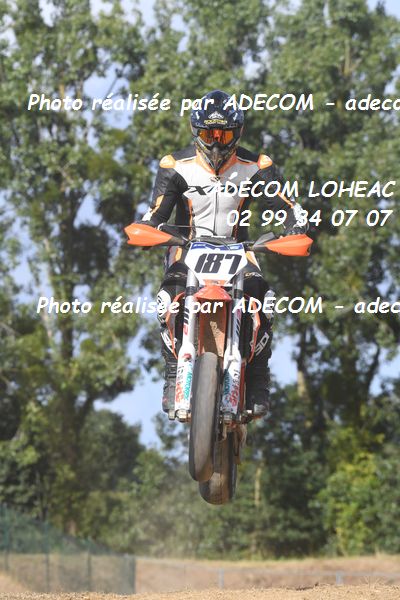 http://v2.adecom-photo.com/images//8.MOTO/2022/9_SUPERMOTARD_LOHEAC_2022/CATEGORIE_CHALLENGER/DESCHAMPS_Aurelien/83A_1649.JPG