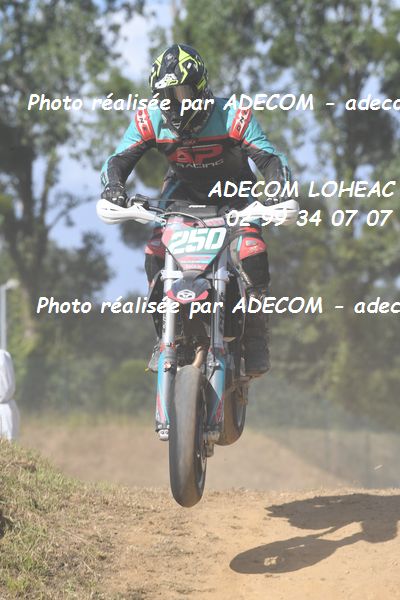http://v2.adecom-photo.com/images//8.MOTO/2022/9_SUPERMOTARD_LOHEAC_2022/CATEGORIE_CHALLENGER/DE_MAISTRE_Mathieu/83A_1867.JPG