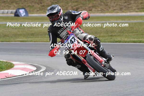 http://v2.adecom-photo.com/images//8.MOTO/2022/9_SUPERMOTARD_LOHEAC_2022/CATEGORIE_CHALLENGER/FELTEN_Axel/83A_9926.JPG
