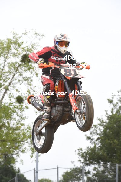 http://v2.adecom-photo.com/images//8.MOTO/2022/9_SUPERMOTARD_LOHEAC_2022/CATEGORIE_CHALLENGER/GIRARD_Valentin/83A_8128.JPG