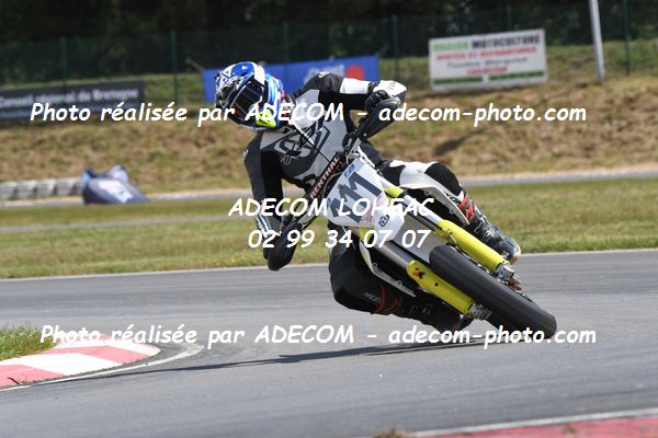 http://v2.adecom-photo.com/images//8.MOTO/2022/9_SUPERMOTARD_LOHEAC_2022/CATEGORIE_CHALLENGER/KINDOMBA_Jordane/83A_0013.JPG
