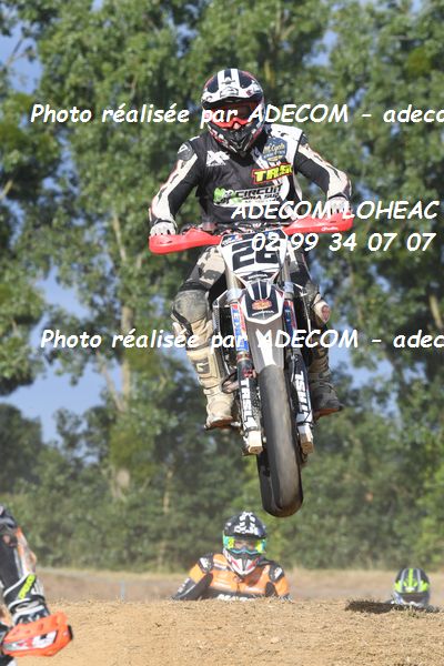 http://v2.adecom-photo.com/images//8.MOTO/2022/9_SUPERMOTARD_LOHEAC_2022/CATEGORIE_CHALLENGER/LAFOURCADE_Pascal/83A_1010.JPG