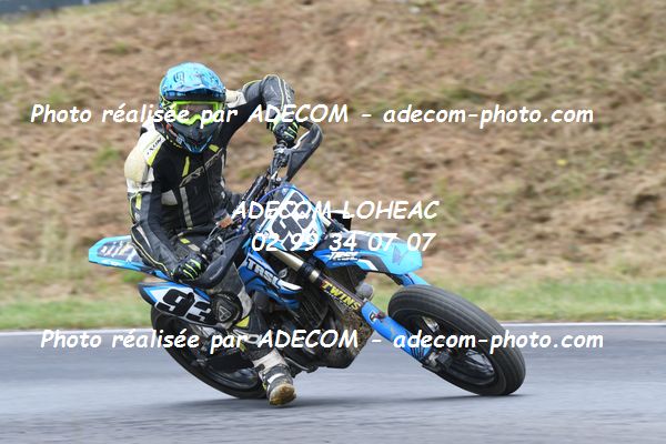 http://v2.adecom-photo.com/images//8.MOTO/2022/9_SUPERMOTARD_LOHEAC_2022/CATEGORIE_CHALLENGER/LAFOURCADE_Theo/83A_8838.JPG