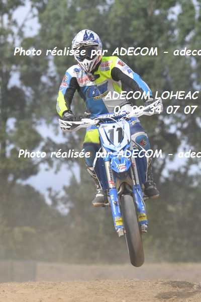 http://v2.adecom-photo.com/images//8.MOTO/2022/9_SUPERMOTARD_LOHEAC_2022/CATEGORIE_CHALLENGER/LARRIBE_Remi/83A_2010.JPG