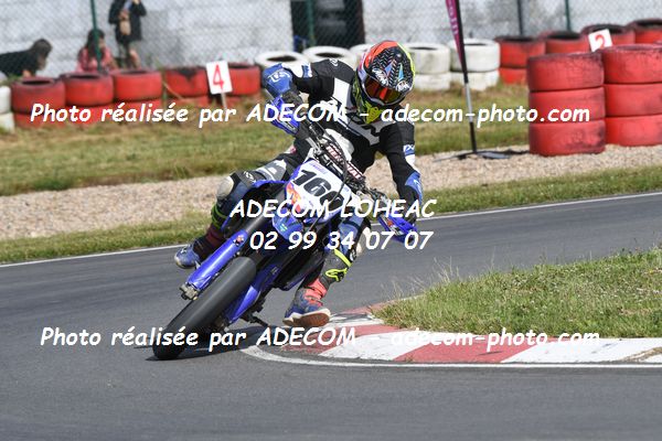 http://v2.adecom-photo.com/images//8.MOTO/2022/9_SUPERMOTARD_LOHEAC_2022/CATEGORIE_CHALLENGER/LEMARDELLE_Stephane/83A_0772.JPG