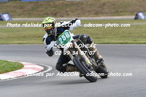 http://v2.adecom-photo.com/images//8.MOTO/2022/9_SUPERMOTARD_LOHEAC_2022/CATEGORIE_CHALLENGER/LE_GOFF_Milo/83A_0554.JPG