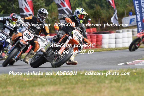 http://v2.adecom-photo.com/images//8.MOTO/2022/9_SUPERMOTARD_LOHEAC_2022/CATEGORIE_CHALLENGER/MAILLET_Landry/83A_0698.JPG