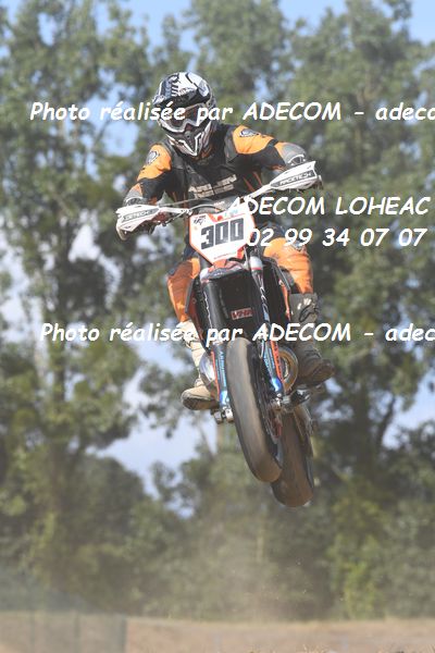 http://v2.adecom-photo.com/images//8.MOTO/2022/9_SUPERMOTARD_LOHEAC_2022/CATEGORIE_CHALLENGER/MAZAUD_Francois/83A_1775.JPG
