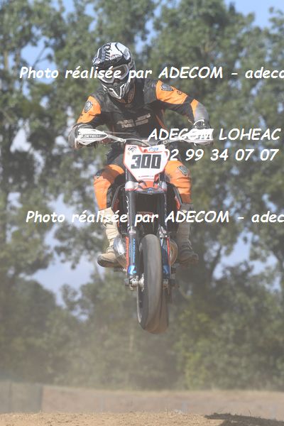http://v2.adecom-photo.com/images//8.MOTO/2022/9_SUPERMOTARD_LOHEAC_2022/CATEGORIE_CHALLENGER/MAZAUD_Francois/83A_1806.JPG