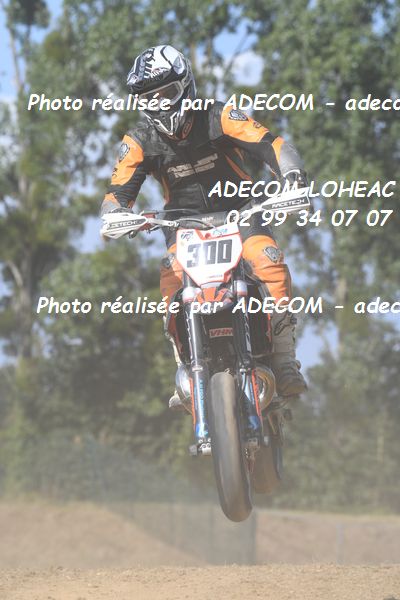 http://v2.adecom-photo.com/images//8.MOTO/2022/9_SUPERMOTARD_LOHEAC_2022/CATEGORIE_CHALLENGER/MAZAUD_Francois/83A_1883.JPG