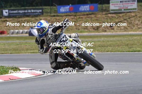 http://v2.adecom-photo.com/images//8.MOTO/2022/9_SUPERMOTARD_LOHEAC_2022/CATEGORIE_CHALLENGER/NAJERA_BRAVO_Erick/83A_0098.JPG