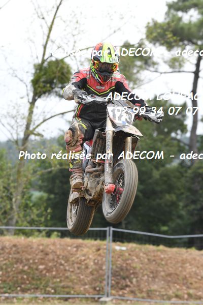 http://v2.adecom-photo.com/images//8.MOTO/2022/9_SUPERMOTARD_LOHEAC_2022/CATEGORIE_CHALLENGER/PLAT_Yann/83A_8193.JPG