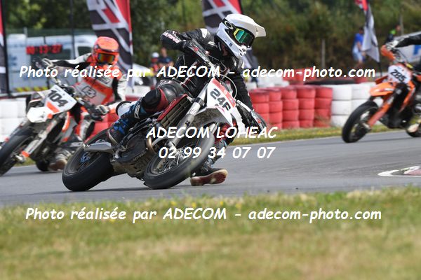 http://v2.adecom-photo.com/images//8.MOTO/2022/9_SUPERMOTARD_LOHEAC_2022/CATEGORIE_CHALLENGER/POIRINE_Samuel/83A_0696.JPG