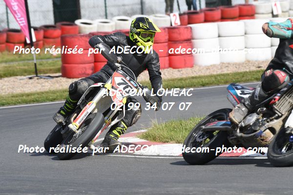 http://v2.adecom-photo.com/images//8.MOTO/2022/9_SUPERMOTARD_LOHEAC_2022/CATEGORIE_CHALLENGER/ROBERTON_Adrien/83A_0759.JPG