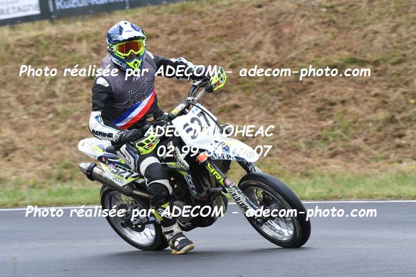 http://v2.adecom-photo.com/images//8.MOTO/2022/9_SUPERMOTARD_LOHEAC_2022/CATEGORIE_CHALLENGER/TEXIER_Dorian/83A_8705.JPG