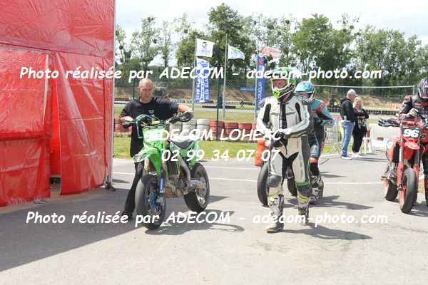 http://v2.adecom-photo.com/images//8.MOTO/2022/9_SUPERMOTARD_LOHEAC_2022/CATEGORIE_S2/EMERY_Helene/83E_8494.JPG
