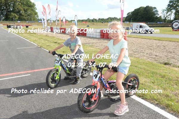 http://v2.adecom-photo.com/images//8.MOTO/2022/9_SUPERMOTARD_LOHEAC_2022/CATEGORIE_S2/EMERY_Helene/83E_8583.JPG