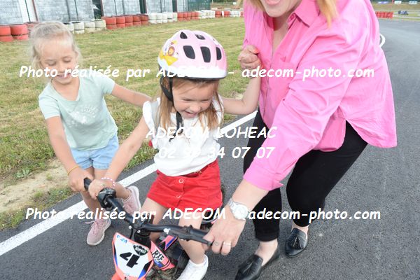 http://v2.adecom-photo.com/images//8.MOTO/2022/9_SUPERMOTARD_LOHEAC_2022/CATEGORIE_S2/EMERY_Helene/83E_8604.JPG