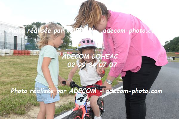 http://v2.adecom-photo.com/images//8.MOTO/2022/9_SUPERMOTARD_LOHEAC_2022/CATEGORIE_S2/EMERY_Maxime/83E_8602.JPG