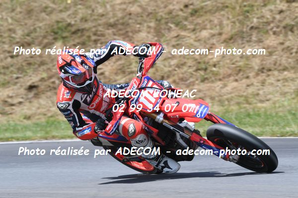 http://v2.adecom-photo.com/images//8.MOTO/2022/9_SUPERMOTARD_LOHEAC_2022/CATEGORIE_S2/HOAREAU_Alexis/83A_9400.JPG