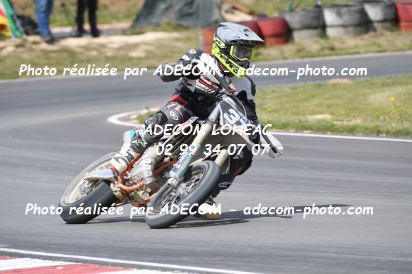http://v2.adecom-photo.com/images//8.MOTO/2022/9_SUPERMOTARD_LOHEAC_2022/CATEGORIE_S3/ABRAHAM_Tao/83A_2584.JPG