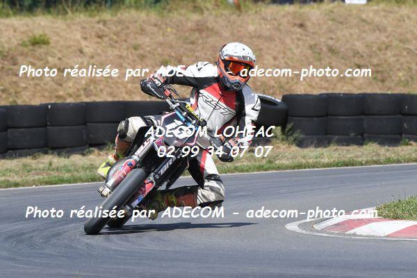 http://v2.adecom-photo.com/images//8.MOTO/2022/9_SUPERMOTARD_LOHEAC_2022/CATEGORIE_S3/GEORGES_Hugo/83A_2501.JPG
