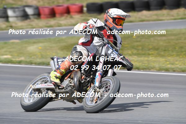 http://v2.adecom-photo.com/images//8.MOTO/2022/9_SUPERMOTARD_LOHEAC_2022/CATEGORIE_S3/GEORGES_Hugo/83A_2591.JPG